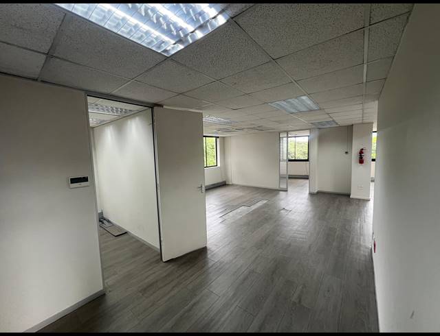 190M² OFFICE TO LET IN UMHLANGA RIDGE